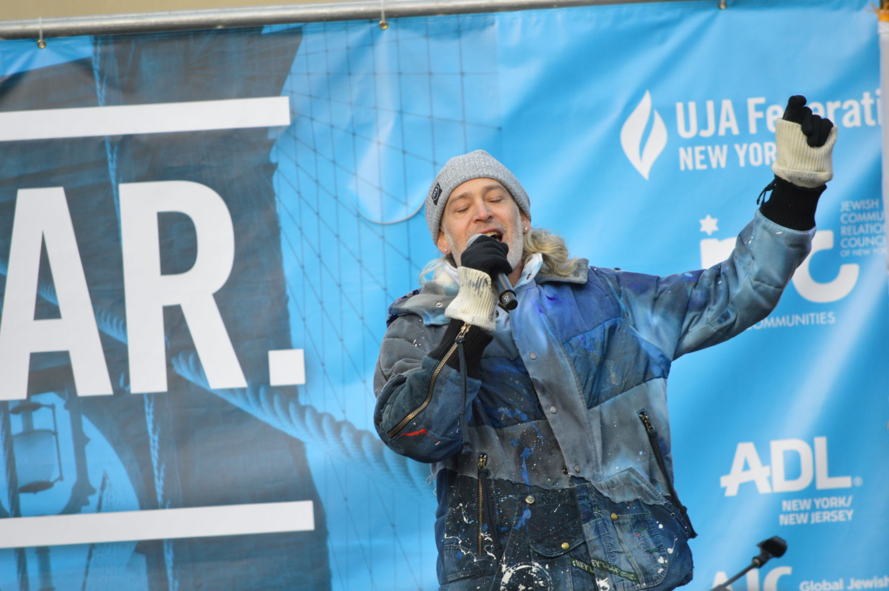 Matisyahu performs.JPG